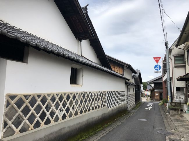 栗の季節の中津川へ。<br />まずはお蕎麦を食べようと旧中津川宿を通って昨年よりリーズナブルなお店へ向かいます。<br /><br />それから栗きんとんを買いにいろいろなお店の物が揃ってる駅前のにぎわい物産館へ。<br /><br />そして去年行ってよかった恵那駅前に行きました。