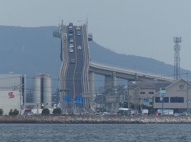 11月の夏休み02 https://4travel.jp/travelogue/11571497 からの続きです。<br /><br />2日目です。<br />神戸・三宮のホテルピエナ神戸を出発し、鳥取~島根へ入ります。