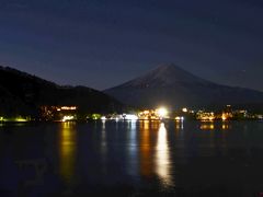 日本人が珍しい河口湖　2日目　露天風呂、客室から見る富士山の朝焼け