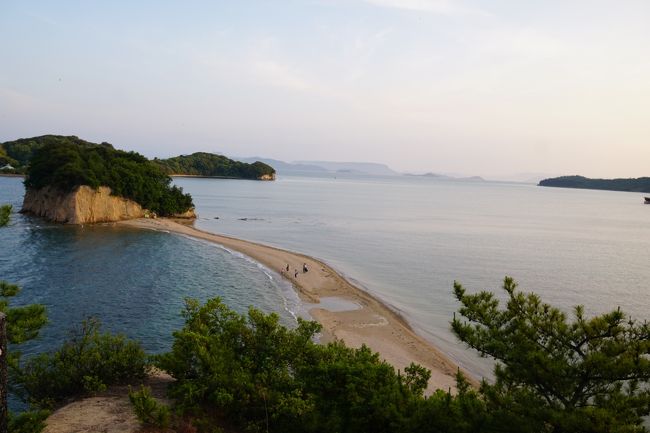 瀬戸芸の旅２つ目の島小豆島、３つ目の島豊島について<br />会期外でも回れる所の紹介です<br /><br />豊島にも港が２つとフェリーの会社が２つ<br /><br />曜日で違うので要注意です!