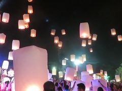 2019年11月のﾁｪﾝﾏｲ・・・Chiang Mai Yee Peng(Loy Krathong)Festival‥（Ⅳ）･･ｺﾑﾛｰｲ・