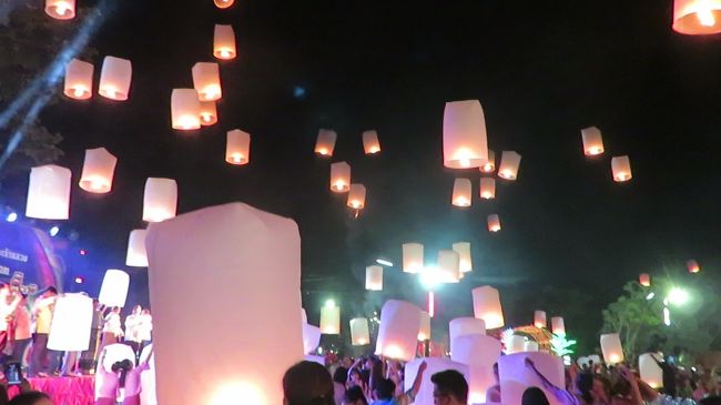 毎年11月の満月の夜を中心に開催されるﾁｪﾝﾏｲ三大祭りの一つ、Loy Krathong Festivalの体験を記録に残します。<br /><br />11月8日　　PM09:00  羽田空港集合<br /><br />　　9日　　AM00:05  便羽田発　JL0033便<br /><br />　　　　　  AM05:05  ﾊﾞﾝｺｸ・ｽﾜﾝﾅｰﾌﾟ空港着<br /><br />　　　　　  AM06:45  ﾊﾞﾝｺｸ・ｽﾜﾝﾅｰﾌﾟ空港発<br /><br />                 AM08:05  ﾁｪﾝﾏｲ空港着<br /><br />　 13日      PM19:15  ﾁｪﾝﾏｲ空港発<br /><br />　              PM20:40  ﾊﾞﾝｺｸ・ｽﾜﾝﾅｰﾌﾟ空港着<br /><br />　              PM22:05  ﾊﾞﾝｺｸ・ｽﾜﾝﾅｰﾌﾟ空港発　JL0034便<br /><br />    14日      AM05:40  羽田空港着<br /><br />               宿泊先　　Chiang Mai CH Hotel   ﾊｯﾋﾟｰﾂｱｰさんに手続きお願 <br /><br />               いします。