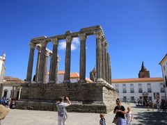 夏旅スペイン、バスで国境を越えてポルトガル・世界遺産エヴォラ観光