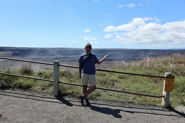 ハワイ島　メンバーと　４日目<br />今日はキラウエア火山を見にレンタカーで飛ばします。<br />ハワイ島は広いな～、と実感できる日でした。<br />また地元のお店には安くて美味しい物が沢山あるんだなーと思いました。