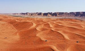 サウジアラビア・リヤド4日間のんびり旅②(赤い砂漠)