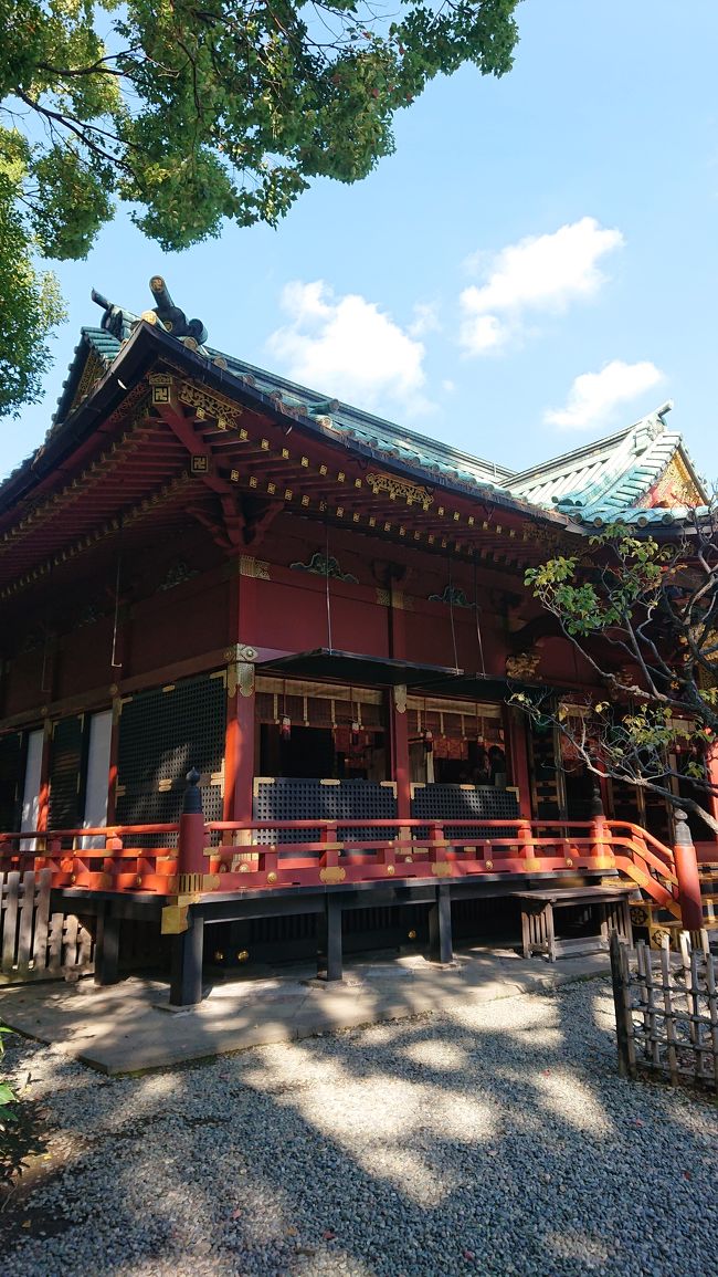 六義園から根津神社を訪ね、最後に大名時計博物館へ。