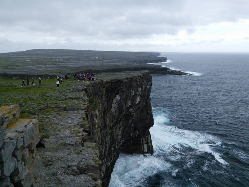 2019アイルランド＆イギリス】(3)断崖絶壁のアラン諸島へ』アラン諸島