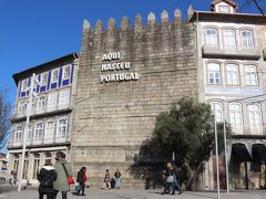 ２０１６年１２月 ー ２０１７年１月　ポルトガル　（５）　ギマランイス　【ギマランイス城、ノッサ・セニョーラ・ダ・オリベイラ教会】