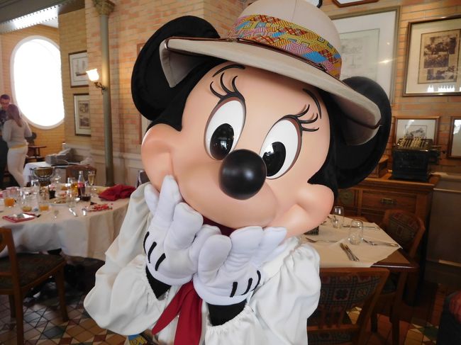 ２０１９ キラキラ輝く名画を観よう 彡 その１０ パリディズニーのサンデーブランチ ディズニーランド リゾート パリ周辺 フランス の旅行記 ブログ By りぽちゃんさん フォートラベル