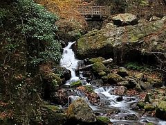 神庭の滝　龍宮岩へ