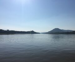 ルアンパバーン2019－３＜クアンシーの滝・プーシー・メコン川クルーズ＞