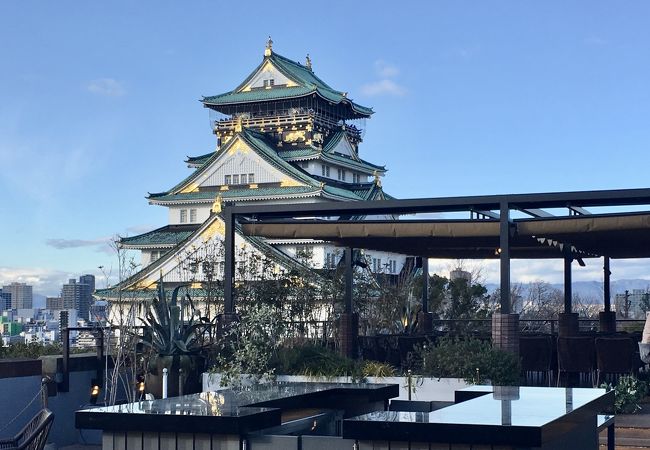2019年の初詣は豊國神社で。おみくじを引いた後は2017年にオープンしたミライザ大阪城内にあるレストランRASPBERRY with MOON BARでゆったりランチを堪能しました。