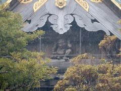 遠いけど、行ってチーバくん　その１・雨の成田山新勝寺