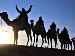 砂漠の中の砦をイメージしたホテルオーベルジュヤスミナに宿泊してサハラ砂漠で18年ぶり2度目の駱駝騎乗