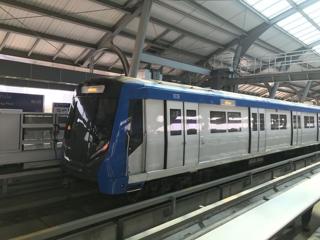 新しくできたMRTのバーンパイ駅から徒歩でワットパクナムまで行けるようになったと聞いて確かめに行ってきました。