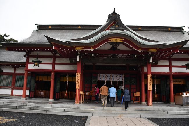 北陸道の総鎮守として、越前で京に最も近い敦賀に置かれています。重要文化財の大鳥居を入り口に、大きな境内が広がっています。木造の鳥居としては、破格の大きさです。