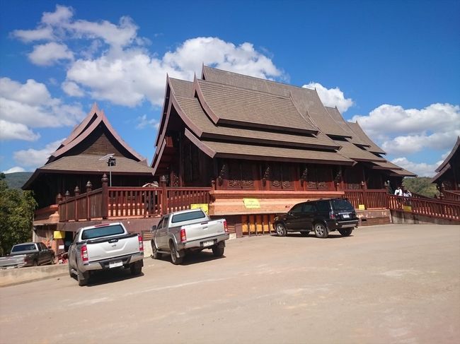 ウドンタニから少し強行スケジュール気味でルーイ県のダンサイとプールアに行ってきました。プールア国立公園以外は今回が初めての訪問です。<br />ウドンタニを朝6時位に出発、戻りは夜7時半位でした。総走行距離は450 km位でした。※ 日本円表記はすべて1THB=3.64円の計算です<br /><br />訪問先：<br /><br />ダーンサーイ博物館<br />(Dansai Folk Museum - Dan Sai District, Loei)<br /><br />ワット ネラミット ウィパサナー<br />(Wat Neramit Wipattasana - Dan Sai District, Loei)<br /><br />ワット ソムデット プールア<br />(Wat Somdet Phu Ruea - Phu Ruea District, Loei)<br /><br />プールア国立公園<br />(Phu Ruea National Park - Phu Ruea District, Loei)<br /><br />ワット パー フアイ ラー<br />(Wat Pa Huay Lad - Phu Ruea District, Loei)<br />