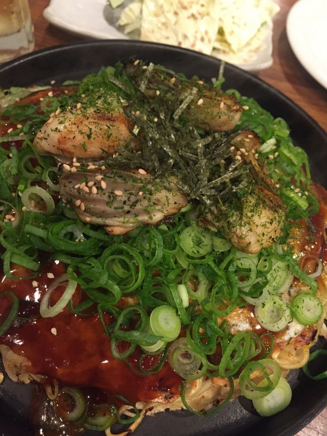 冬は牡蠣が美味しいと聞いて<br />広島に行ってきました。<br /><br />宮島で食べた焼き牡蠣(o^^o)<br />とても美味しかったので、また行きたいです!