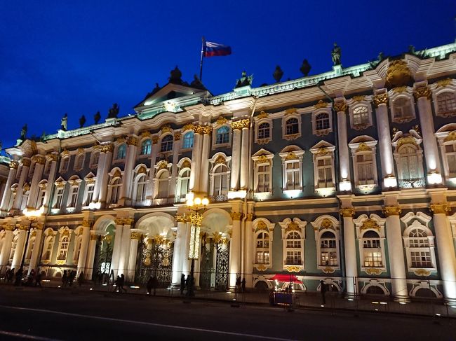 初めてのロシア&ヘンシンキ。冬のイルミネーションに輝く街めぐり。その③エルミタージュ美術館とマリインスキー劇場で初めてのバレエ