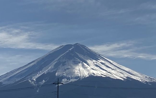 キャンプを始める以前から知っていて、一度は来てみたかったPICA富士吉田。<br />こちらが今年初のキャンプ、そして旅行となりました。<br />昨年予約した時は、台風で道が寸断されていて来られずキャンセルに。<br />再度予約をしました。<br />高規格な施設なので、初心者にも優しく、居心地の良いキャンプ場でした&#11088;︎