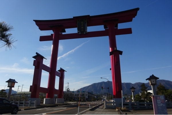 弥彦神社にお参りして工場見学して(おまけにインフルを貰って)きたときのお話。