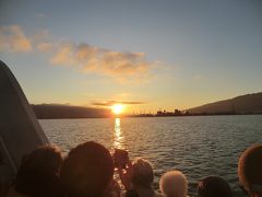 諏訪湖遊覧船からの初日の出と白川郷