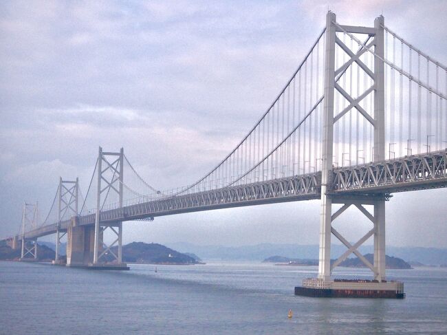ちまちま貯めたJALマイルが有効期限切れになりそうだったので、どこかにマイルに申し込み。<br /><br />徳島、広島、香川、熊本から高松空港便に当たりました。<br /><br />うどん沢山たべて、観光して満足な旅になりました!