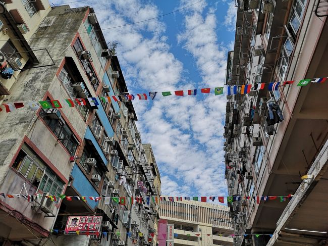 香港のデモが悪化したため、母はキャンセルして、ひとり旅となりました、<br />香港は、子供の頃から、両親と43年通ってる遊び場なので、今回は、の~~~んびり無計画で訪れました<br />タイ.バンコクから移動し、マデラ香港に2泊の旅です