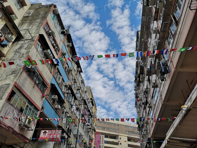 香港のデモが悪化したため、母はキャンセルして、ひとり旅となりました、<br />香港は、子供の頃から、両親と４３年通ってる遊び場なので、今回は、の～～～んびり無計画で訪れました<br />タイ.バンコクから移動し、マデラ香港に２泊の旅です