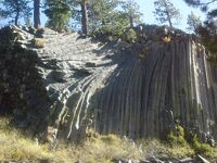 カリフォルニア州  デビルス ポストパイル国定公園