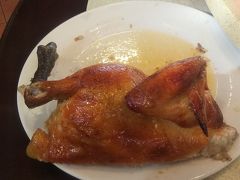 巨大な鶏の丸焼きでお腹いっぱい！！本日の宿は台南へ！！