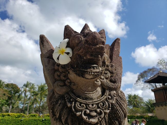 バリ島最終日<br />午前中はプールと海辺でまったり過ごし、午後からは念願のスパへ<br />ゆったりとした時間を過ごしました