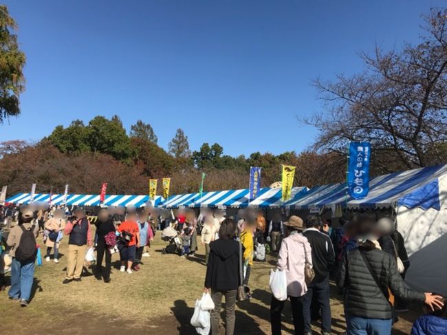 農業祭が行われている、埼玉県さいたま市の市民の森に行ってきました。<br />飲食の販売や試食、ステージに加えて常設のリス園も見てきました。