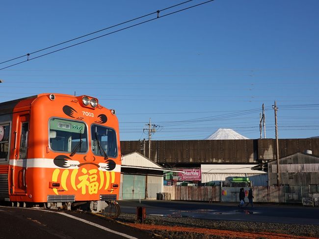 毎日歩いているので、最近は毎日の様に歩くコースをその日の気分によって変えています。(笑)<br />さて、「今日は何処を歩こうか。」と考えながら歩き始めました。<br /><br />散歩時間 :午前07月時15分～午前10時 2時間45分(電車乗車・電車待ち時間・休憩時間含む)<br />正味歩いた時間 : 1時間53分<br />歩　　数 : 約14,000歩<br />散歩距離 : 約10Km<br /><br />★岳南電車のHPです。<br />https://www.fujikyu.co.jp/gakunan/home.html