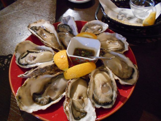 岡山に一泊で行くことにしていたのですが、前夜祭で牡蠣を食べに行こうと赤穂にでかけました.<br /><br />神奈川県に住む友人との二人旅です