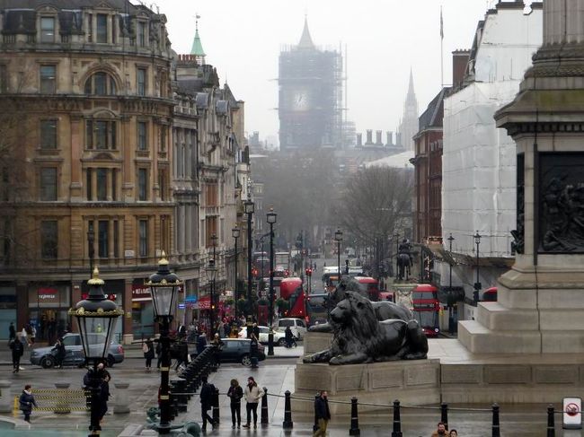 2019年の5月にイギリスのツアーに参加、ロンドンは1日だけの滞在でしたので、<br />今回は一人旅でロンドンステイを計画しました。<br />1月17日：ホテルへチェックインして大英博物館<br />1月18日：セントポール大聖堂・タワーブリッジエキシビジョン・ロンドン塔<br />　　　　　シャードからの景色・テムズ川ボートクルーズ<br />1月19日：ウエストミンスター大聖堂・チャーチル内閣戦時執務室・<br />　　　　　ビックベン・アルセロール・ミッタル・オービット<br />　　　　　乗り降り自由なバスツアー・ハロッズ<br />1月20日：バースへ移動・バース寺院・ローマン・バス・ザ・サーカス<br />　　　　　NO1.ロイヤル・クレセント・サーメ・バース・スパ<br />1月21日：アビーロード・ナショナルポートレートギャラリー<br />　　　　　バンクシー絵画<br />1月22日：キングス・クロス駅・ナショナルギャラリー・バッキンガム宮殿<br />　　　　　ピカデリーサーカス　エロスの像<br /><br />