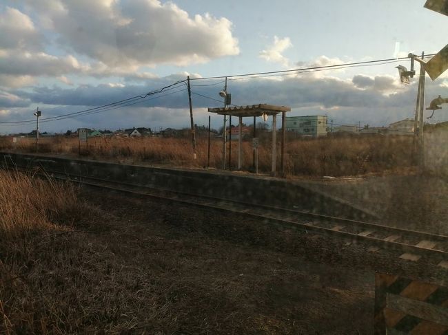 美馬牛駅<br />↓<br />旭川駅<br />↓<br />札幌駅<br />↓<br />苫小牧駅<br />↓<br />海鮮丼を食べたい!<br />↓<br />鵡川駅<br />↓<br />代行バスで新冠駅<br />↓<br />新冠温泉レコードの湯