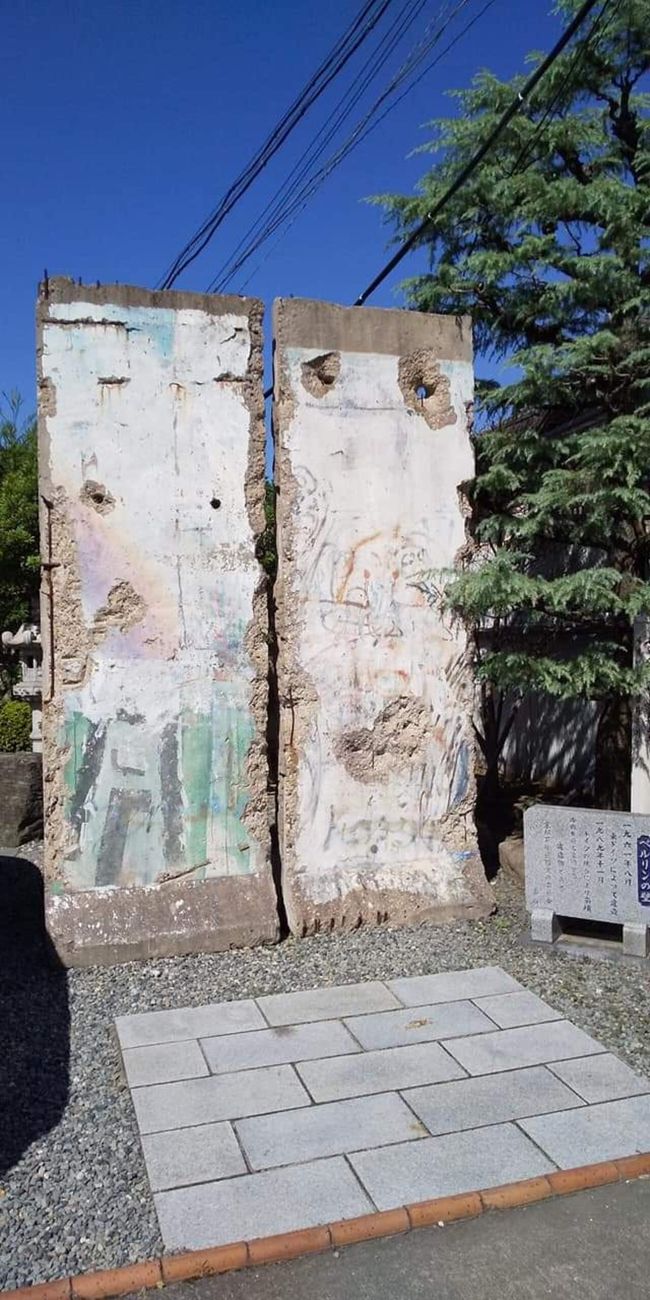 分断された朝鮮半島の統一を願い、統国寺とよばれる。四天王寺創建と同時期に創建された、百済寺の有力候補地。<br />裏の舞台からの、茶臼山と河底池の眺望がすばらしい。<br />入口は谷町筋からはいる。すこしわかりにくい。
