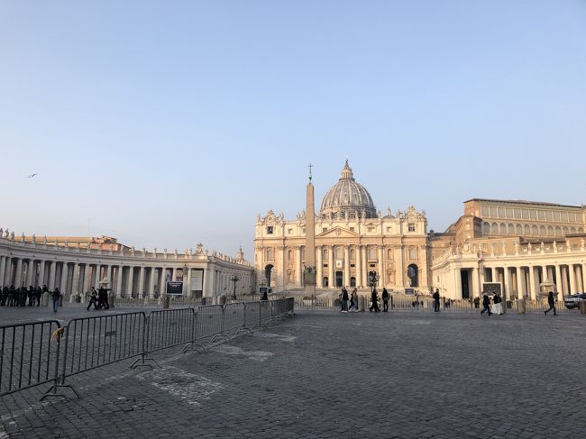 　ドイツ経由の飛行機で、イタリアの南部をバス移動、6日間の添乗員付きの旅