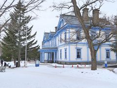 雪祭り前の大通りと冬の中島公園