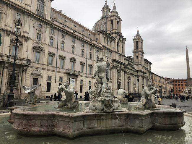 2回目のローマでした。仕事で行ったので、2泊だけの短い旅行でしたが町歩きして楽しみました。<br />飛行機遅延で2時間遅れてローマ到着。午後から市内に出て観光、翌日も終日ぶらぶらしました。