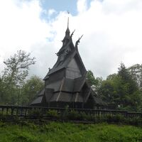 5歳娘を連れて夏休みスウェーデン・ノルウェー11日間の旅8-ベルゲンの木造教会とフロイエン山