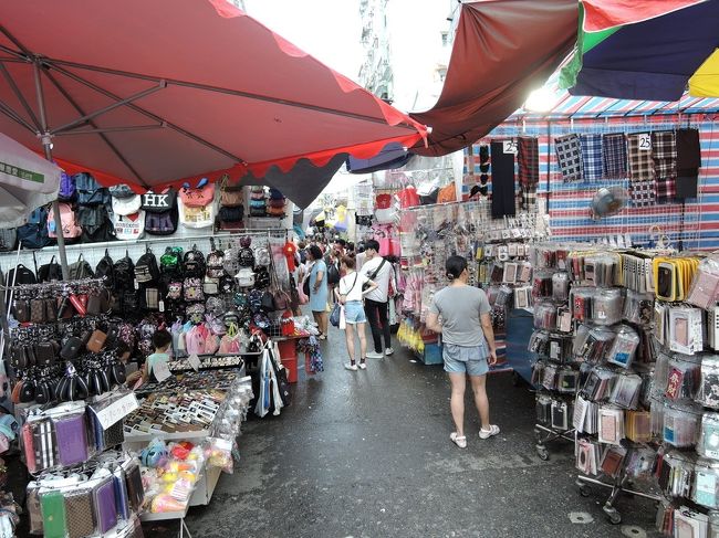 １週間の香港旅行です。<br />日程はシプカ→カザンラク→ソフィア→｛夜行バス｝→ブタペスト→アムステルダム経由→香港(２泊）→日本(2泊）→パリ経由→ブタペスト→ソフィア(1泊)→カザンラク→シプカ<br />香港２日目ー１　添好運点心専門店→旺角→女人街に行きます。<br />