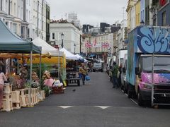 London(3.1) Portobello Market に行きましょう。市場好きには欠かせない路上マーケットです。