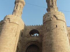 エジプト一人旅　⑤　カイロ最終日　市中心部から　徒歩でシタデル地区を彷徨う　
