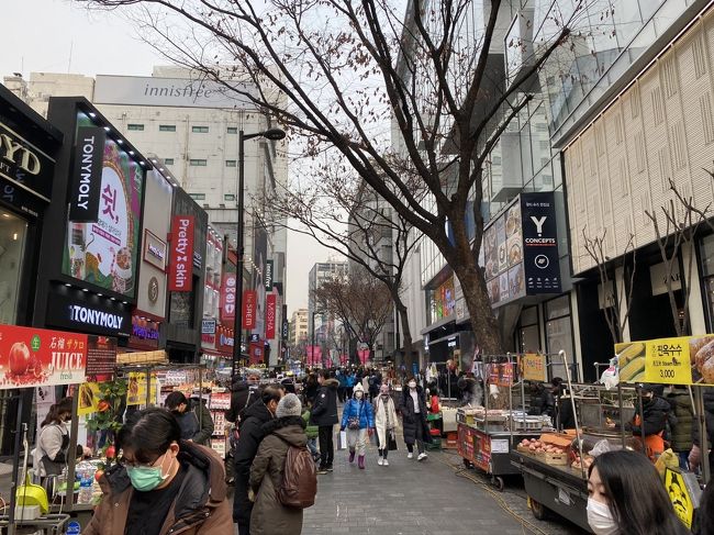 本来であれば2月の2週目に会社の所用で隣国に飛ぶ予定でしたが、急遽中止(でなくても恐らく昨今の新型コロナウイルスの騒ぎで漏れ無く中止でしたでしょうが)。<br />比較的自由に動けて価格が安いこの時期に飛べないのは勿体なさ過ぎる!<br />って事で急遽予定を練り直し、2月は緊急期間限定(笑)修行飛びを組み込みました。<br />JALでFOPをサクッと稼ぐには遠い所まで行くと時間が掛かるので海外発券の国内線区間を有効活用します。<br />その為にはセオリー通り海外にまずは行かないといけないのですが、その時間(日程)が取れない?<br />すでに2/1に那覇タッチを購入しており、ほぼ無傷でキャンセルできる時期は過ぎてしまっていました。<br />って事でそこはそのまま飛び、翌2/2にソウルを日帰りする事で無理くり韓国発券をスタートさせる事に。<br />ところでソウルまでの足はどうしよう?<br />通常海外発券のスタートはLCC使ったりJALの片道をマイルで用意するのですが、今回はあくまで期間限定。<br />ちょうどキャンペーンで減額マイルで往復12,000マイルだったANAをJALの修行ですが使っちゃいます。<br />復路に関しては最終JALの修行分の発券が終了時点で帰国便として使用します。<br />ルートに関してはここに全て書くとややこしいので旅行記の内容で判断していただければ…。<br />今回の旅行記の分の旅程はこんな感じ。<br />2/1 JL919(HND-OKA) 14:50~17:45<br />2/1 JL920(OKA-HND) 20:05~22:15<br />2/2 NH861(HND-GMP) 8:50~11:25<br />2/2 JL94(GMP-HND) 19:40~21:45<br />那覇部分はもとよりソウルの部分も韓国発券を開けに日帰りで行くだけなので観光要素はほぼ皆無ですが、変な事やってんな~と暖かく見守ってやって下さい。<br />それでは旅行記スタートです!