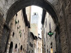 2019年北イタリアの小さな街々を訪ねる周遊ツアー【その10・サンジミニャーノ編】