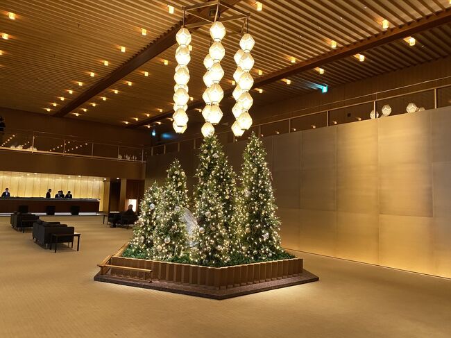 19年9月にリニューアルオープンした The Okura Tokyo<br />ようやく 12月末に宿泊する機会ができました<br /><br />宿泊の選択は、プレスステージウィング、クラブフロア、ヘリテージウィングがあり、せっかくなので、ヘリテージウィングに泊まることにしました。<br />