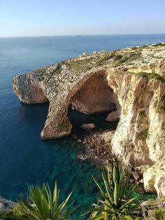 大晦日からマルタ島とキプロス島を巡るドライブ旅（猫とのふれあいも楽し♪）【2】真っ青な青の洞門→巨石神殿群→かつての首都イムディーナ→ラバト