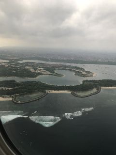 2020バリ島旅行記　成田空港からバリ島へ　ガルーダ直航便ファーストクラス。　到着後スーパーでお買い物。